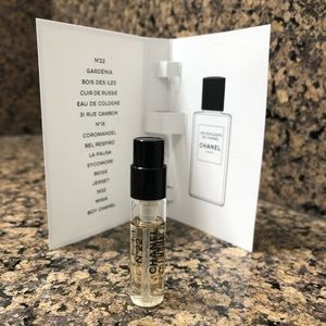 CHANEL No 22 Fragrance Mini